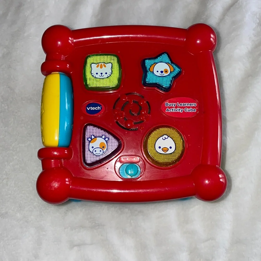 VTEC busy learning activity cube
